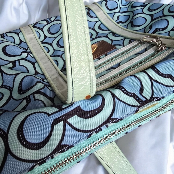 Coach Poppy 3D Op Art Glam Tote Bag - Y2K Vintage Vibe! Excellent Condition ✨ - Picture 8 of 16